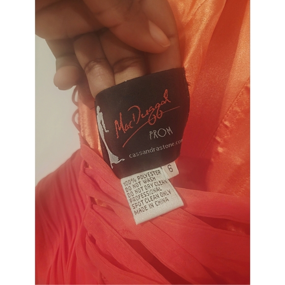 Mac Duggal Prom Gown - Picture 6 of 10